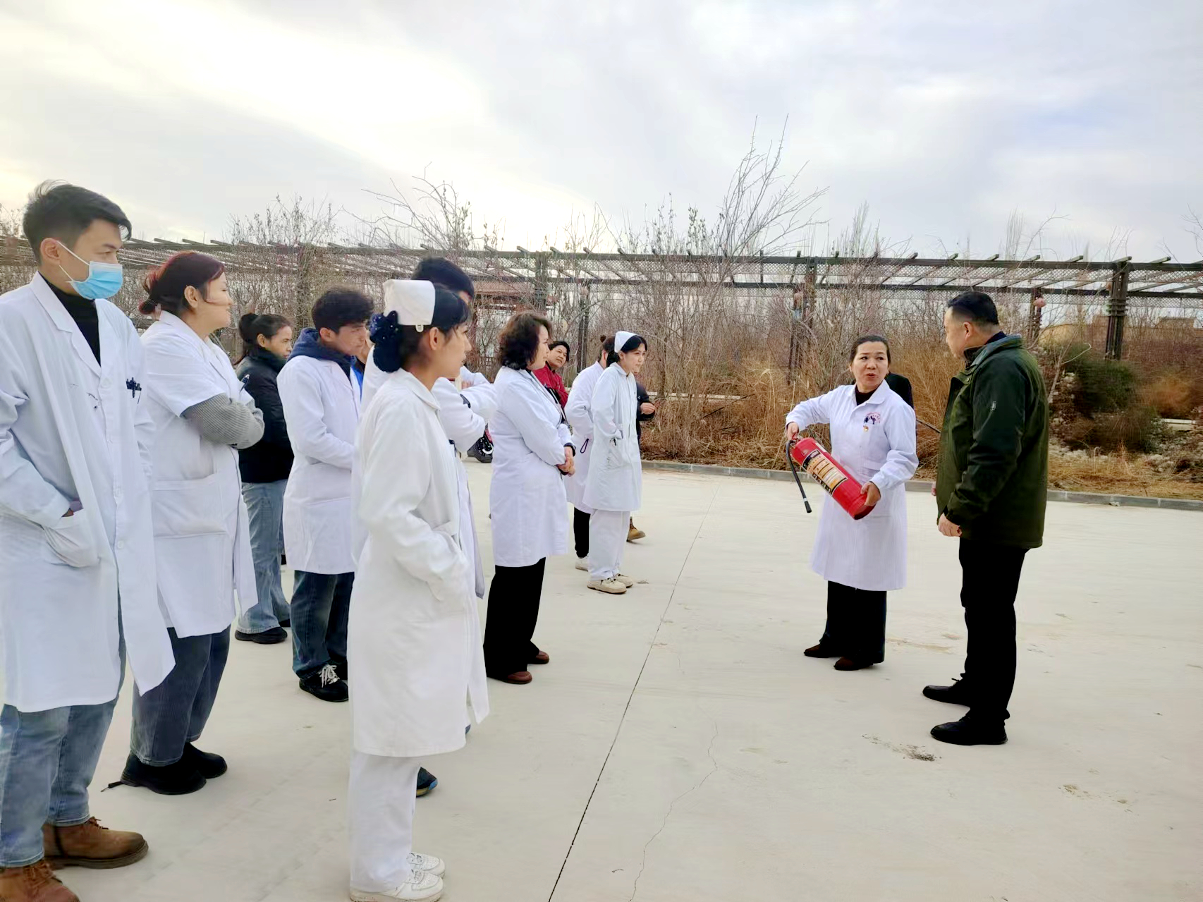 烏魯木齊分中心為鄯善縣維吾爾醫醫院開展冬春季火災防控培訓及演練 烏魯木齊分中心為鄯善縣維吾爾醫醫院開展冬春季火災防控培訓及演練