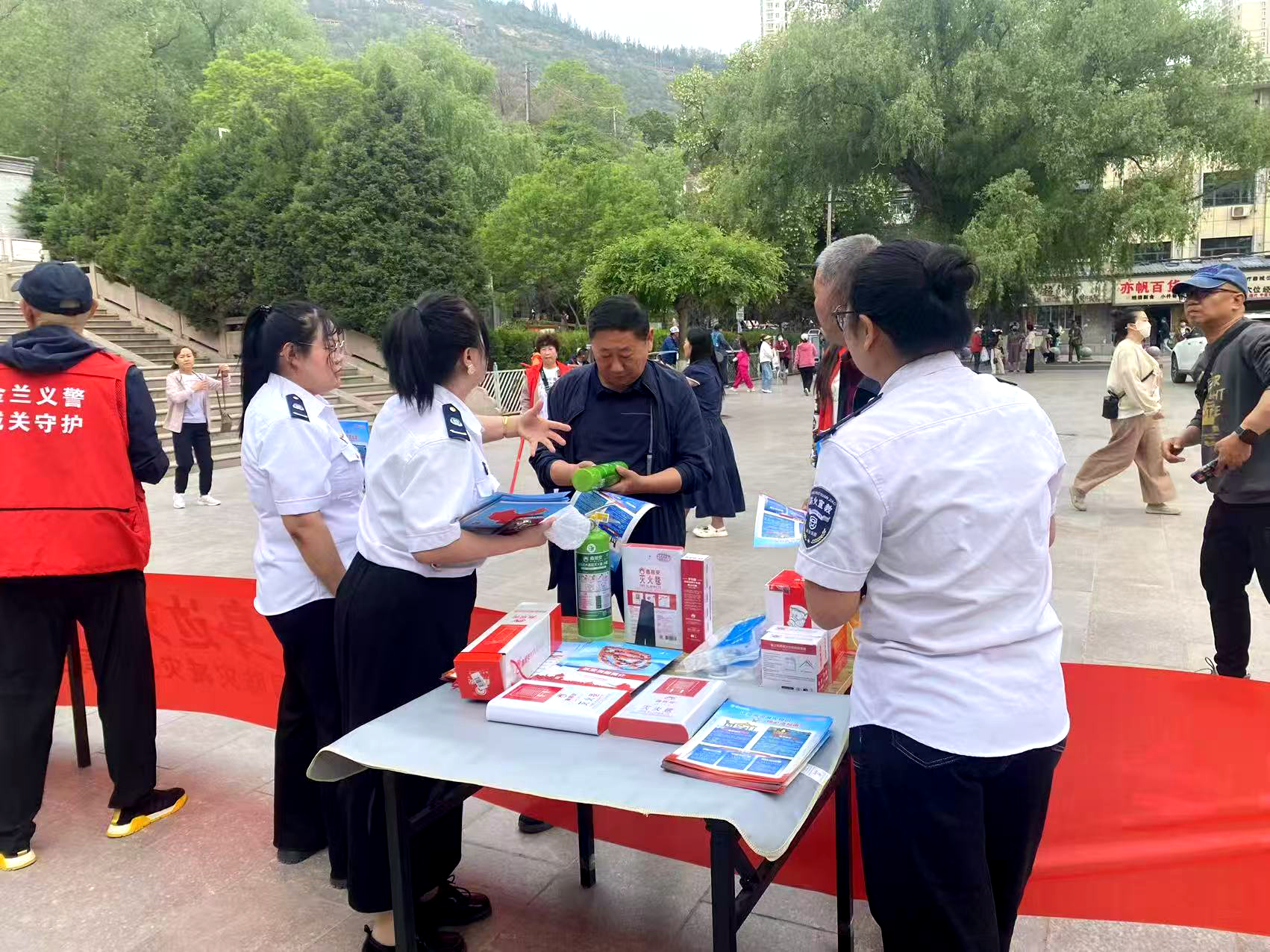 人人講安全、個(gè)個(gè)會(huì)應(yīng)急丨政安消防“2025年防災(zāi)減災(zāi)宣傳活動(dòng)”精彩瞬間