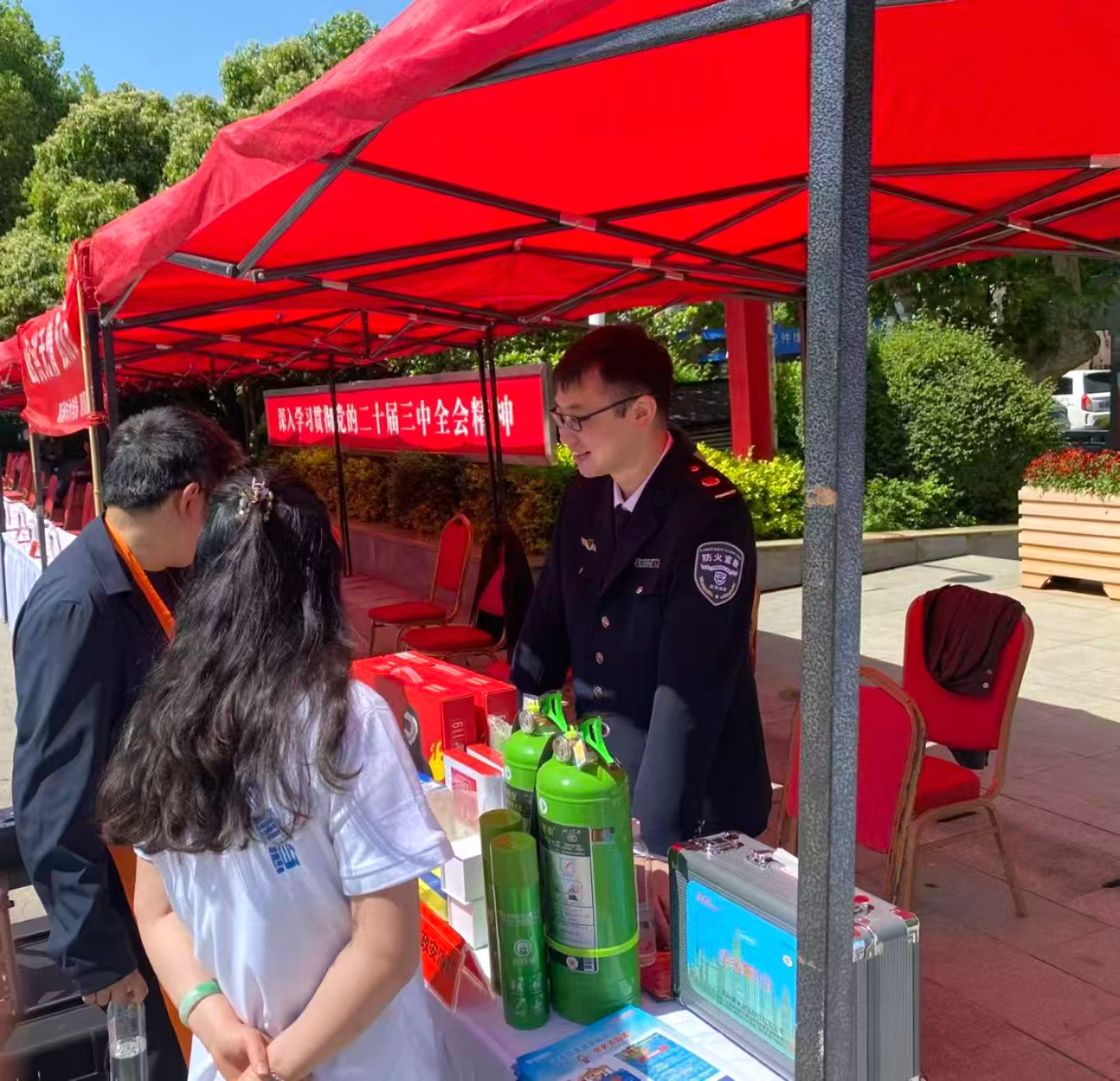 人人講安全、個(gè)個(gè)會(huì)應(yīng)急丨政安消防“2025年防災(zāi)減災(zāi)宣傳活動(dòng)”精彩瞬間