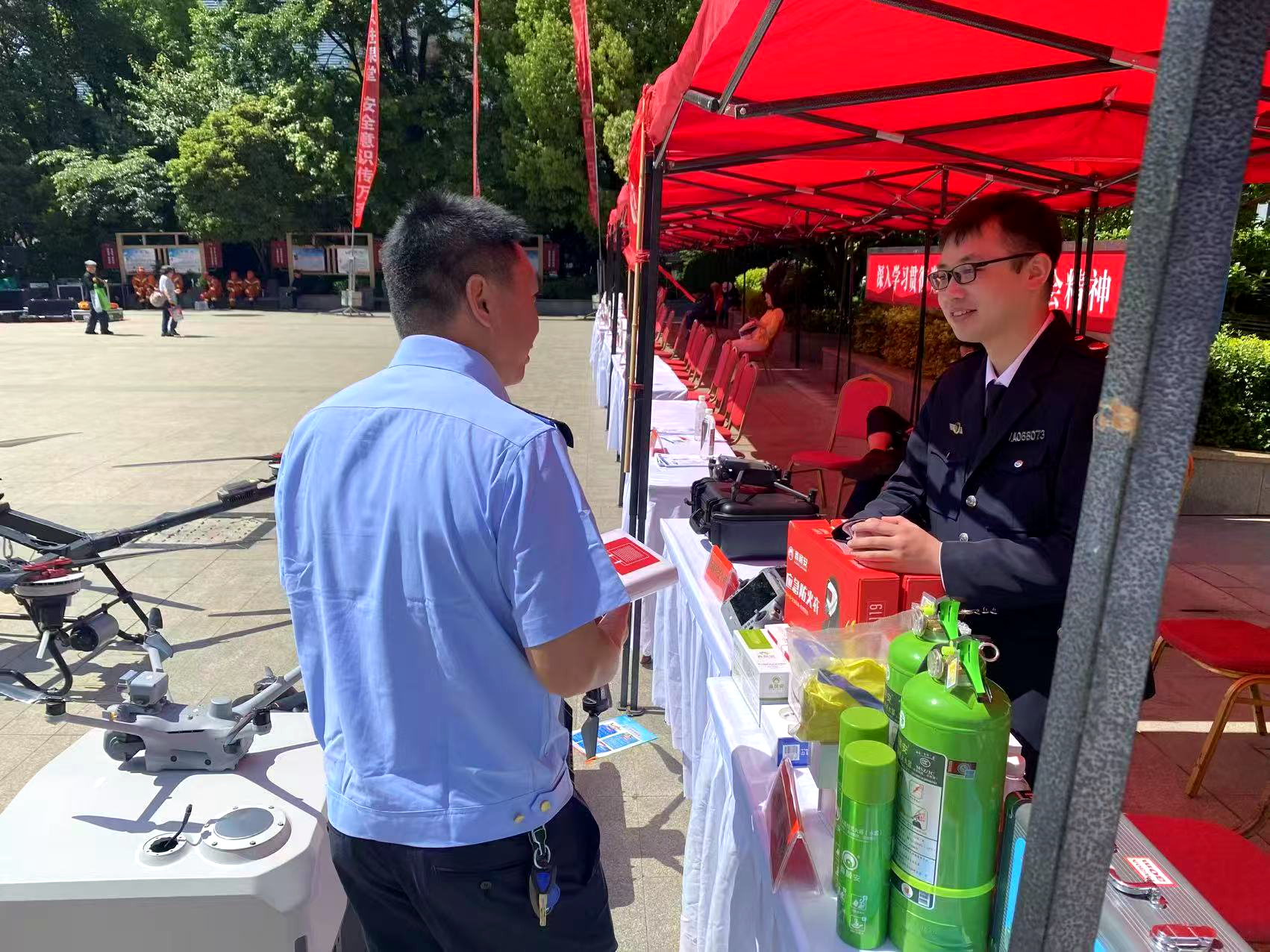 人人講安全、個(gè)個(gè)會(huì)應(yīng)急丨政安消防“2025年防災(zāi)減災(zāi)宣傳活動(dòng)”精彩瞬間